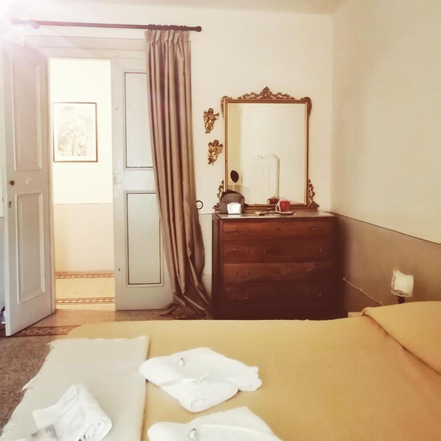 Bed And Breakfast Evelina Lucca Ngoại thất bức ảnh