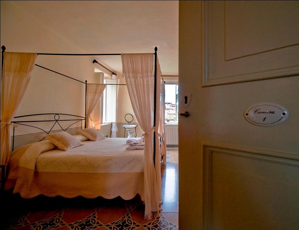 Bed And Breakfast Evelina Lucca Ngoại thất bức ảnh