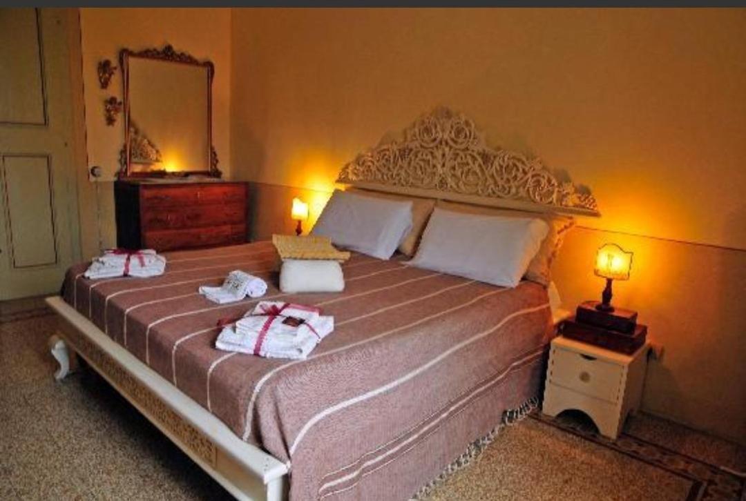 Bed And Breakfast Evelina Lucca Ngoại thất bức ảnh