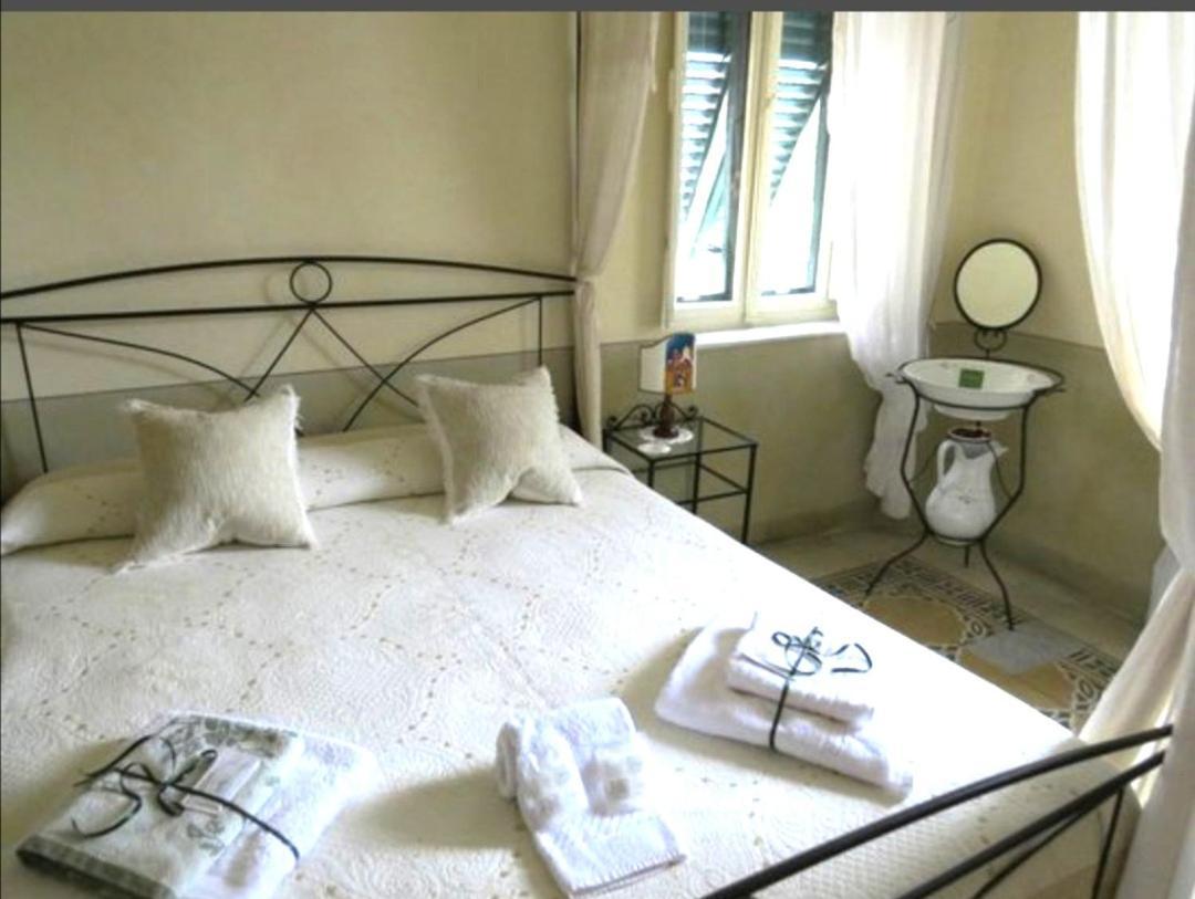 Bed And Breakfast Evelina Lucca Ngoại thất bức ảnh